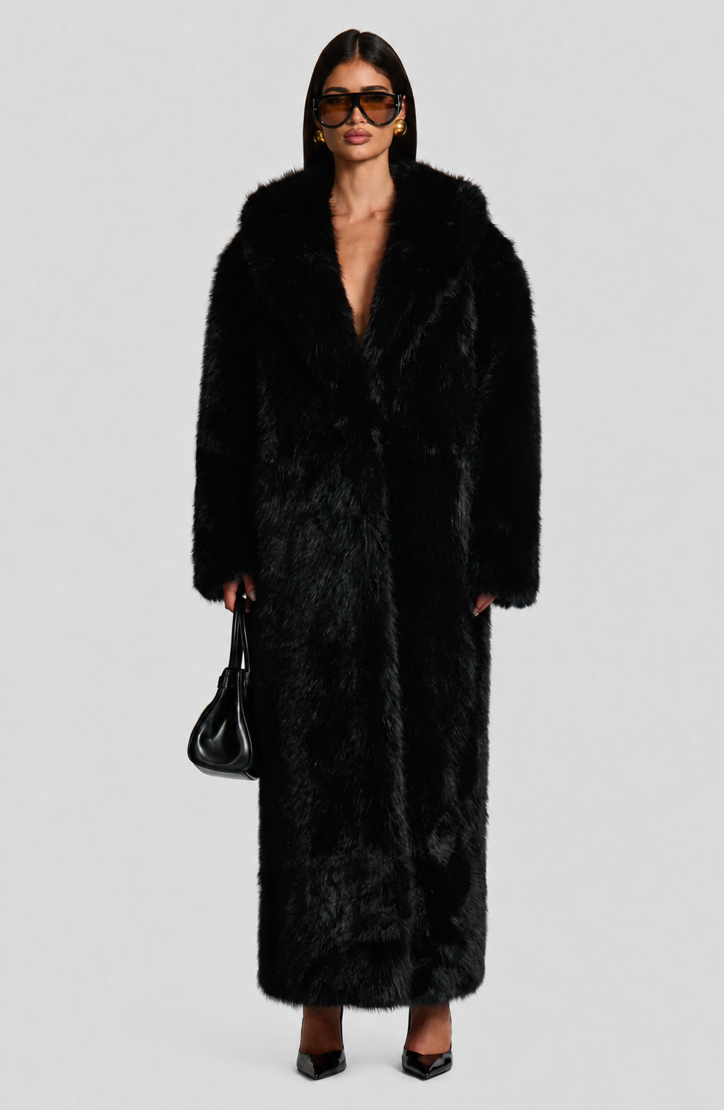 Valentina - Cappotto Lungo in Eco-Pelliccia