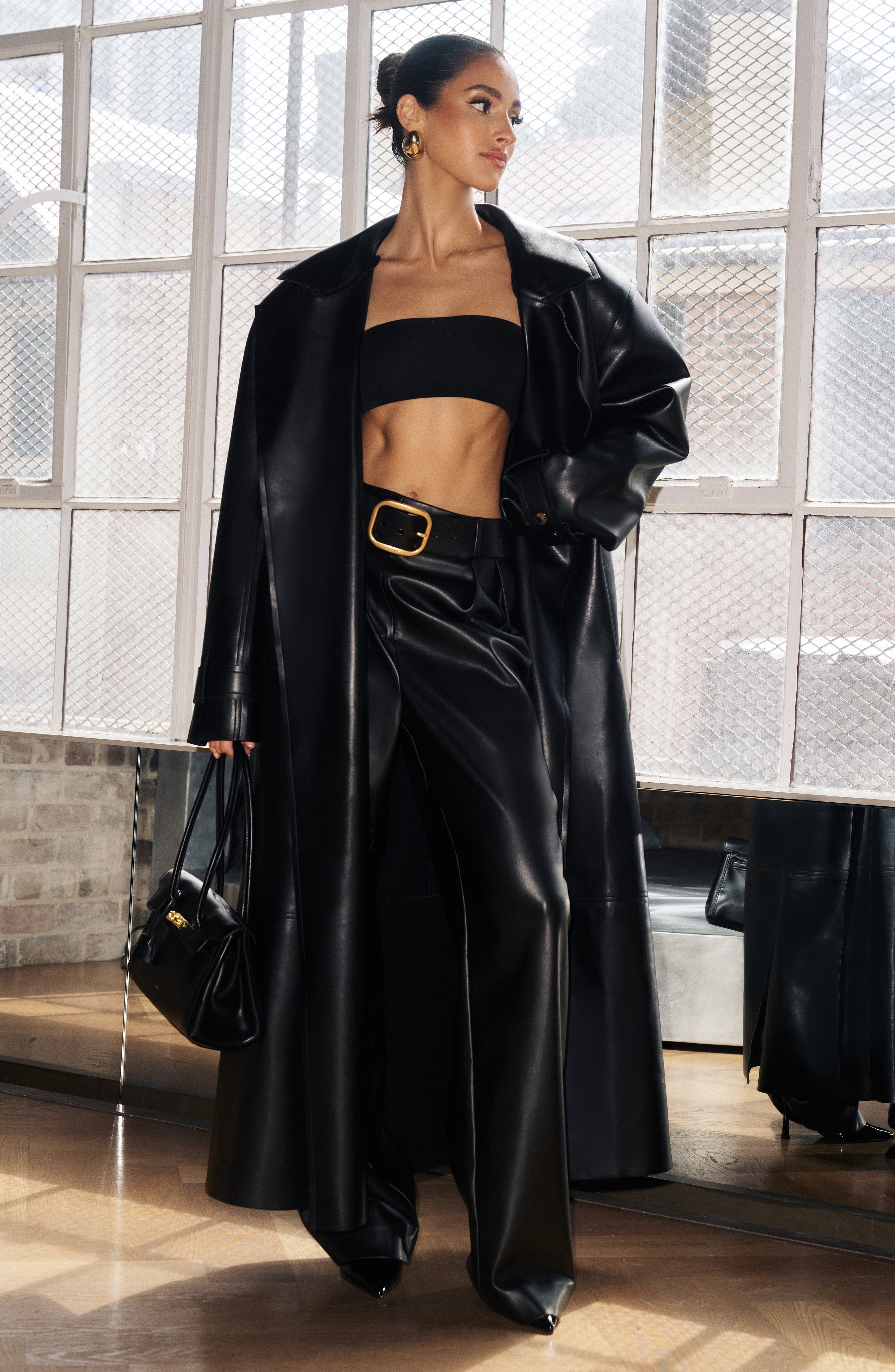 Sofía - Gabardina in Similpelle Nera