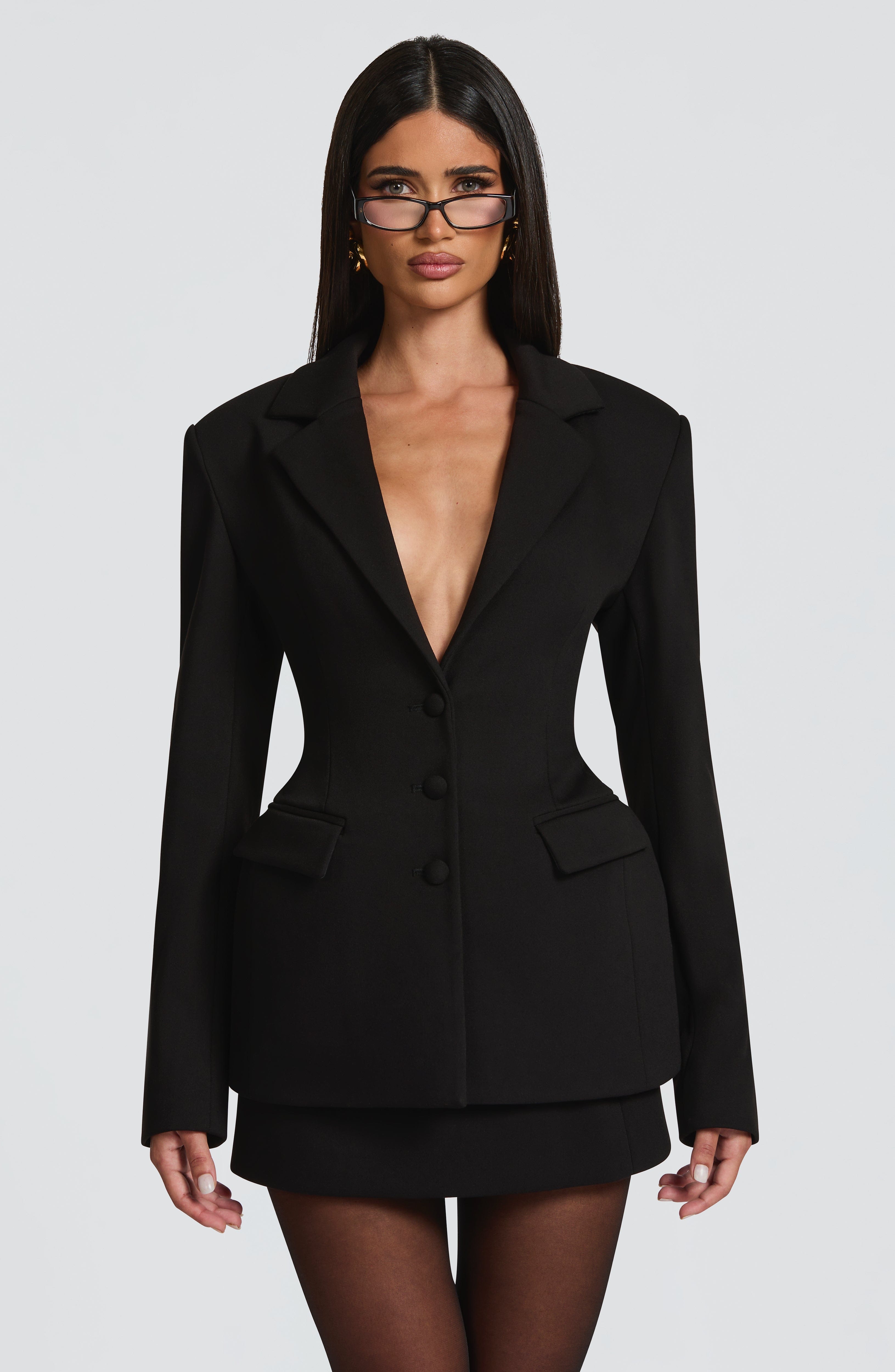 Paula - Blazer Sartoriale Nero dalla Silhouette Scolpita