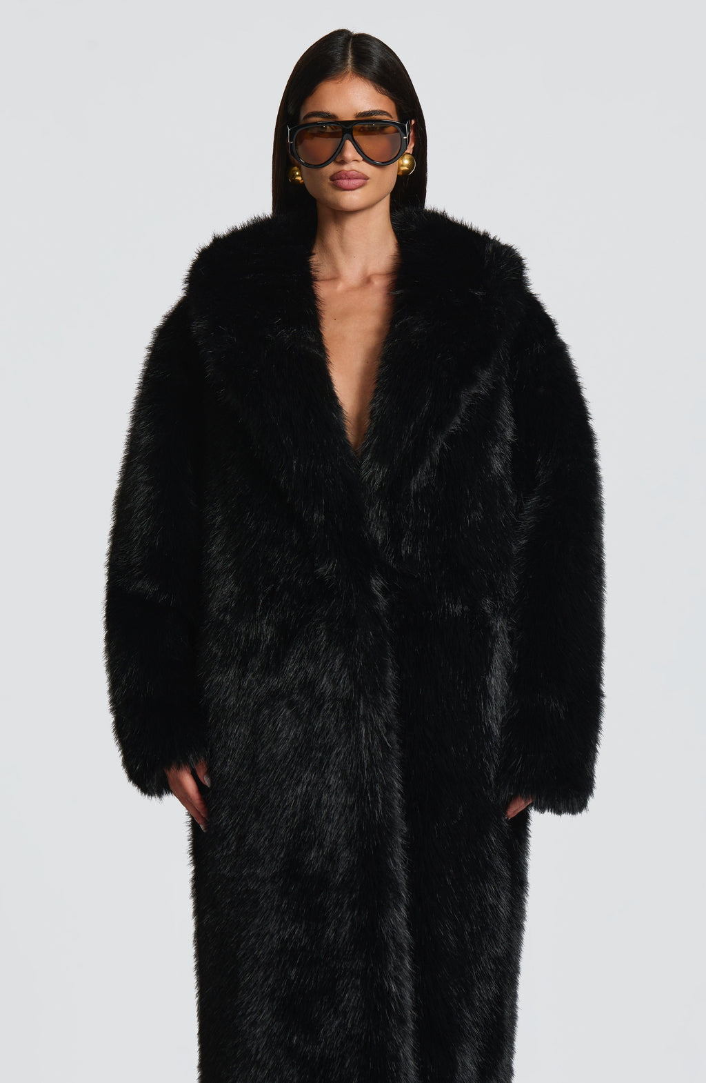 Valentina - Cappotto Lungo in Eco-Pelliccia
